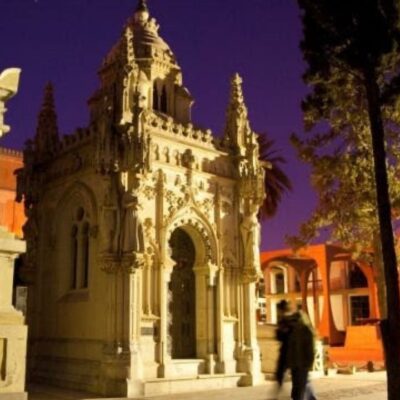 Ciudad anunció los nuevos recorridos nocturnos por el cementerio para mayo