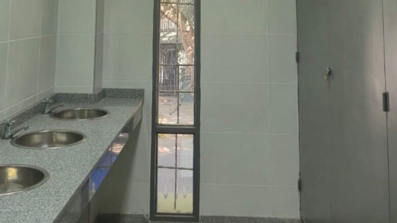 Finalizaron la renovación de los sanitarios de la escuela Pablo Nogués en Ciudad