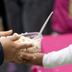 Ciudad se suma a Manos a la Olla para elaborar 70.000 platos de guiso solidario